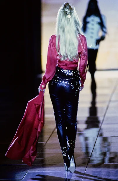 Look 28
